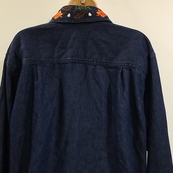Style studio blue denim embroidered collar shirt - Picture 12 of 13